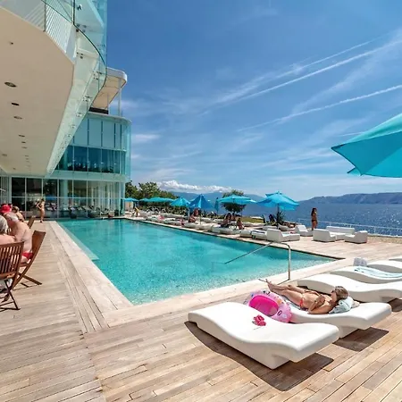 Awesome In With Outdoor Swimming Pool, Sauna And Swimming Pool