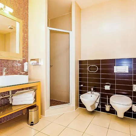 Awesome In With Outdoor Swimming Pool, Sauna And Swimming Pool Appartamento Novi Vinodolski