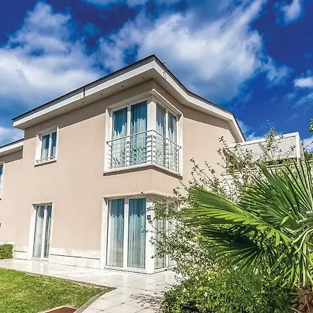 Appartamento Awesome In With Outdoor Swimming Pool, Sauna And Swimming Pool *