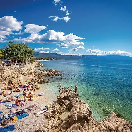 Awesome In With Outdoor Swimming Pool, Sauna And Swimming Pool Appartamento Novi Vinodolski